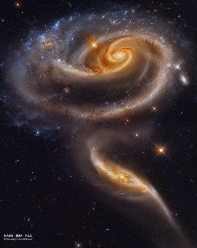 Краса взаємодіючих галактик